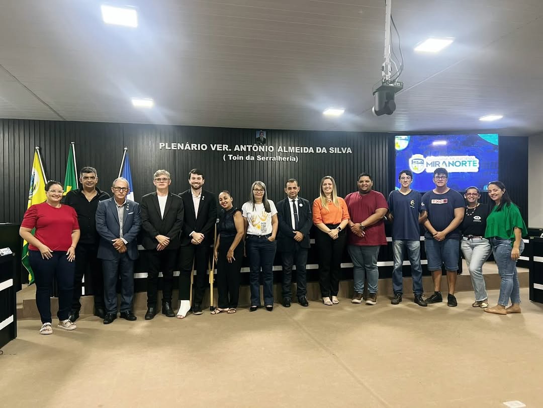 A Câmara Municipal de Miranorte recebeu nesta terça-feira os alunos da Unitins